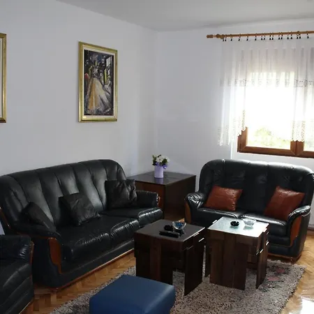 Apartment M *